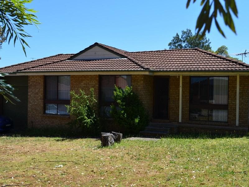 2/4 Amiens Close, Bossley Park, Bossley Park - Image 1