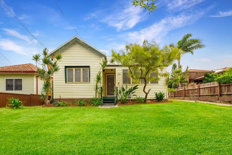 7/2-6 Howard Avenue
Northmead, NSW 2152, Regents Park - Image 1