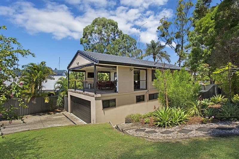 24 Marble Drive, Carrara, Carrara - Image 1