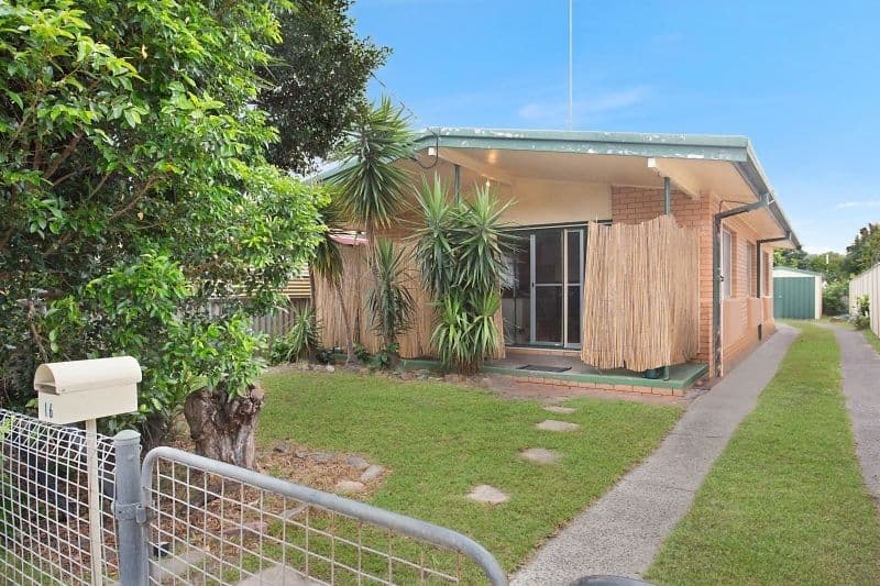 16 Chainey Avenue, Miami, Miami - Image 1