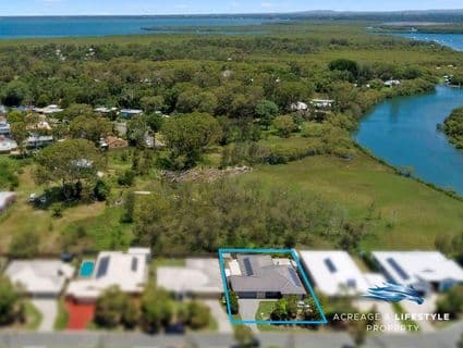 19 Coffey Court, Beachmere - Image 1