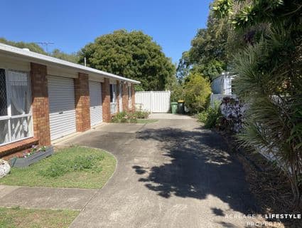 2/126 Bishop, Beachmere - Image 1