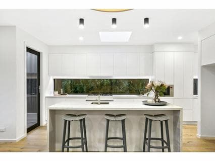 2/6 Iluka Place, Mornington - Image 1