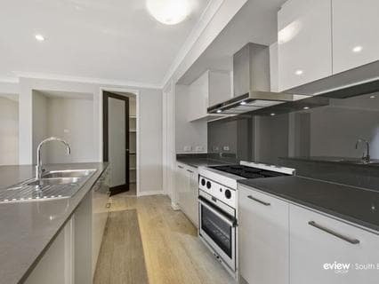 16 Epsom Lane, Cranbourne North - Image 1