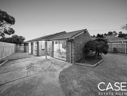 37 Bernborough Avenue, Cranbourne West - Image 1