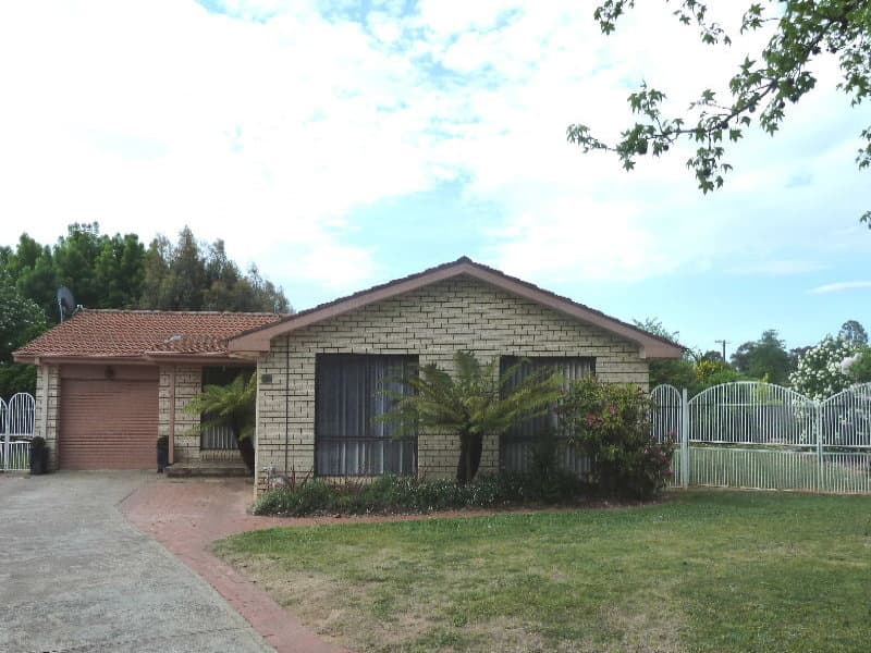 8 Alison Place, ORANGE, NSW, Orange - Image 1