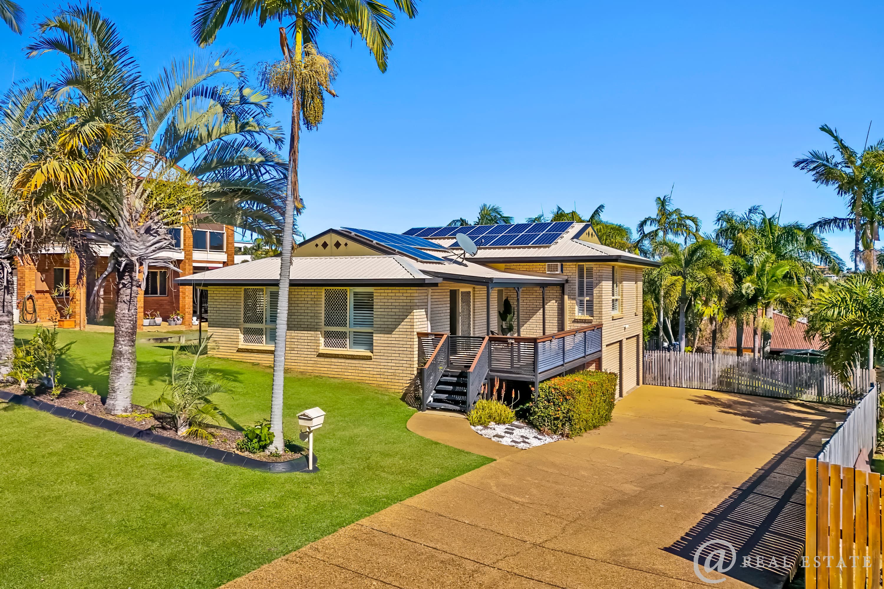 4 Bonito Close, TARANGANBA, Taranganba - Image 1