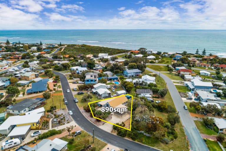 1 Scud Street, Falcon - Image 1