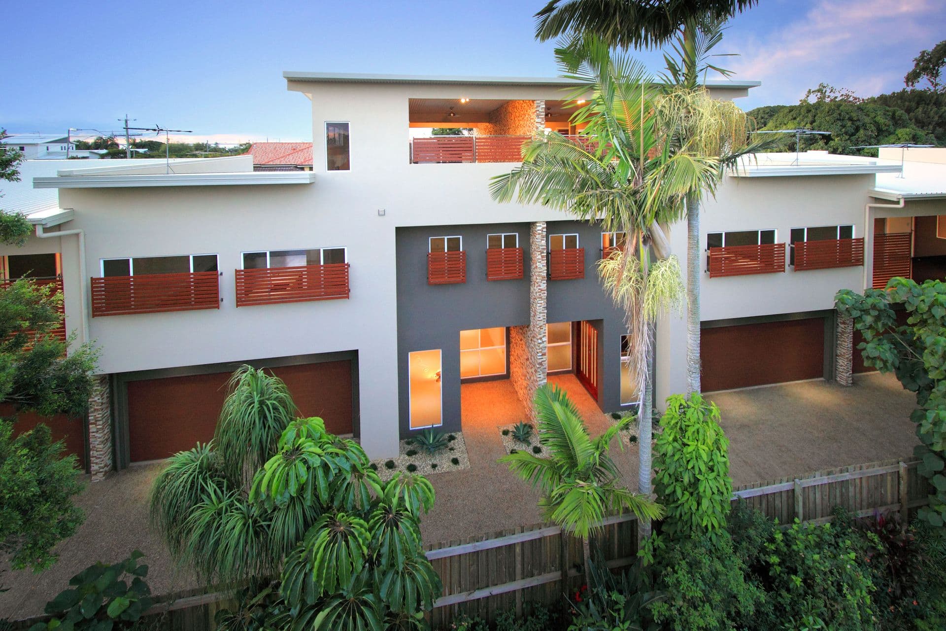2/396 SCARBOROUGH ROAD, Scarborough, QLD, 4020, Scarborough - Image 1