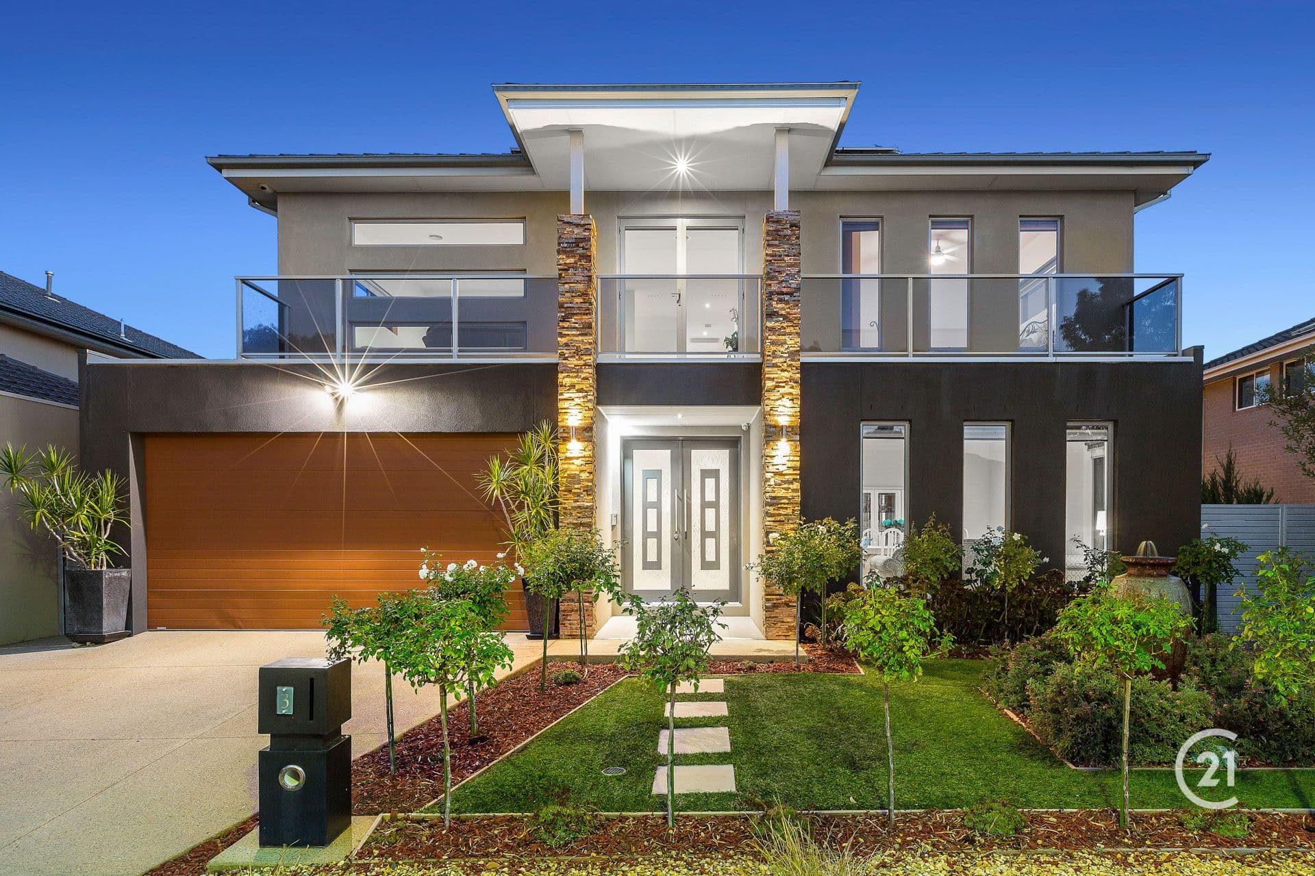 3 Sunseeker Chase, Sanctuary Lakes, VIC, 3030, Point Cook - Image 1