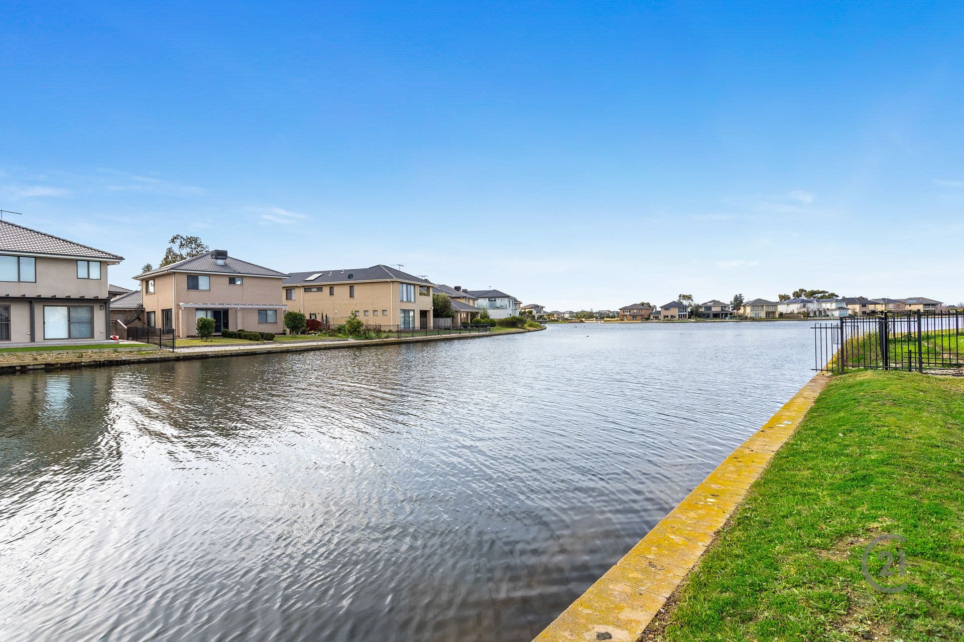 2 Watersedge Cove, Sanctuary Lakes, VIC, 3030, Point Cook - Image 1