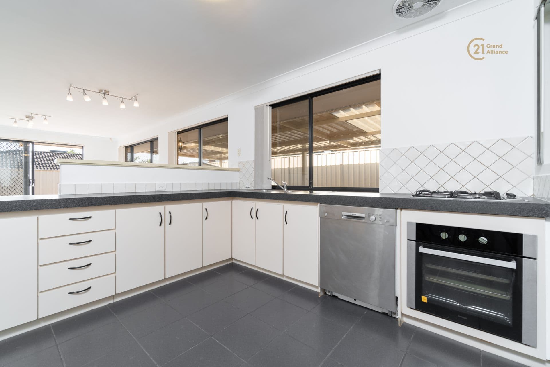 2/280 Lord Street, Perth, WA, 6000, Langford - Image 1
