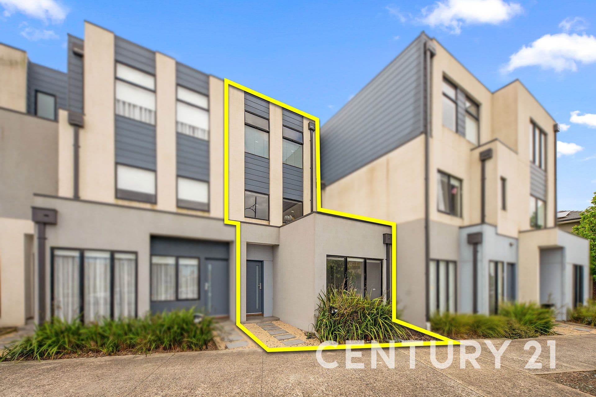 4/3 Park Orchard Drive, Pakenham, VIC, 3810, Pakenham - Image 1