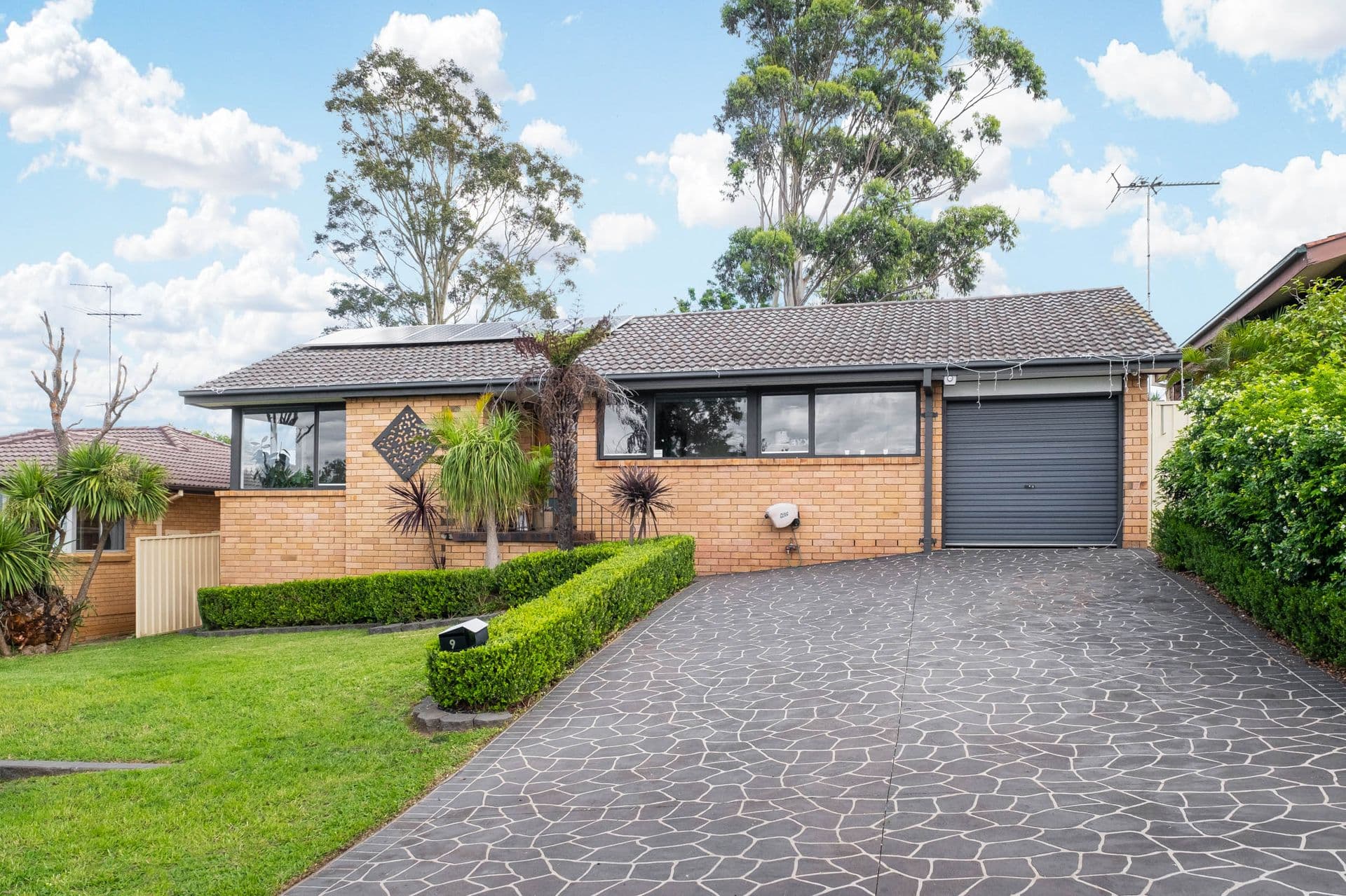 9 Aminya Crescent, Bradbury, NSW, 2560, Bradbury - Image 1