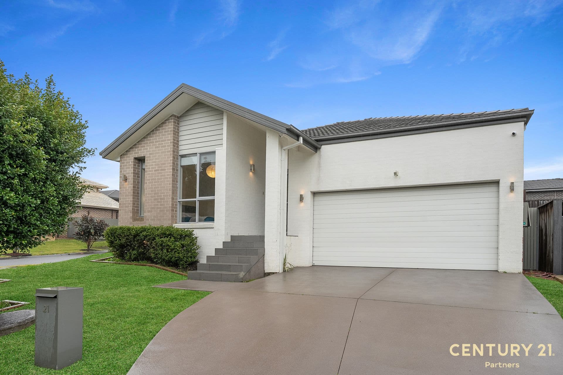21 Robey Avenue, Middleton Grange, NSW, 2171, Middleton Grange - Image 1