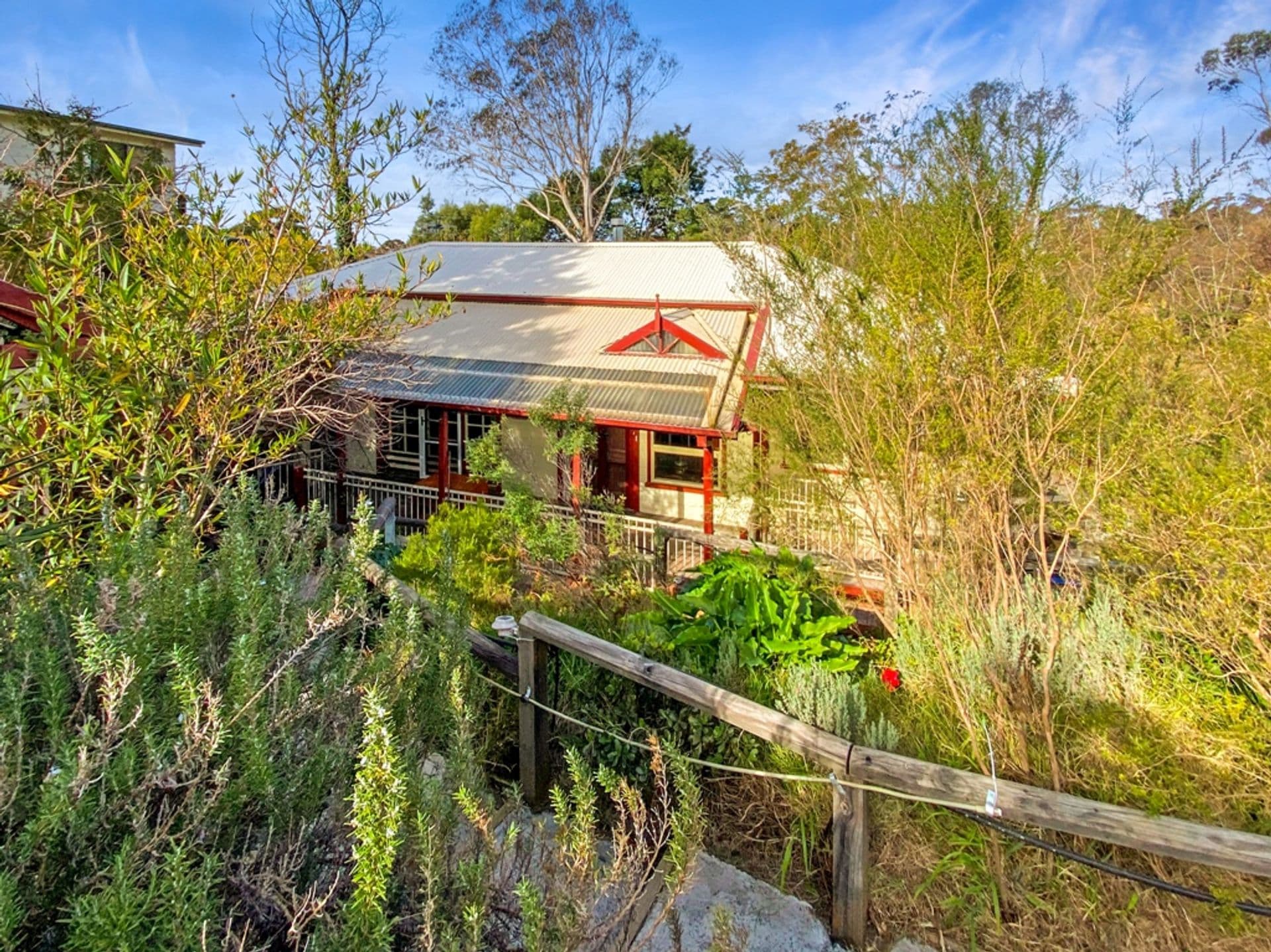 9 Clear View Parade, Hazelbrook, NSW, 2779, Hazelbrook - Image 1