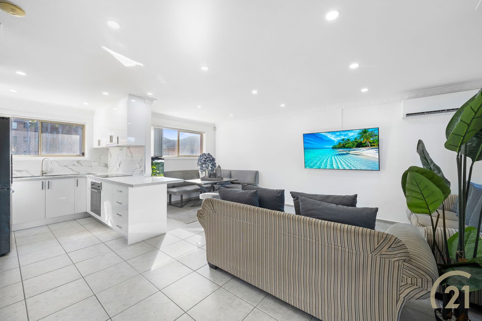 2/1 Wilde Street, Carramar, NSW, 2163, Carramar - Image 1