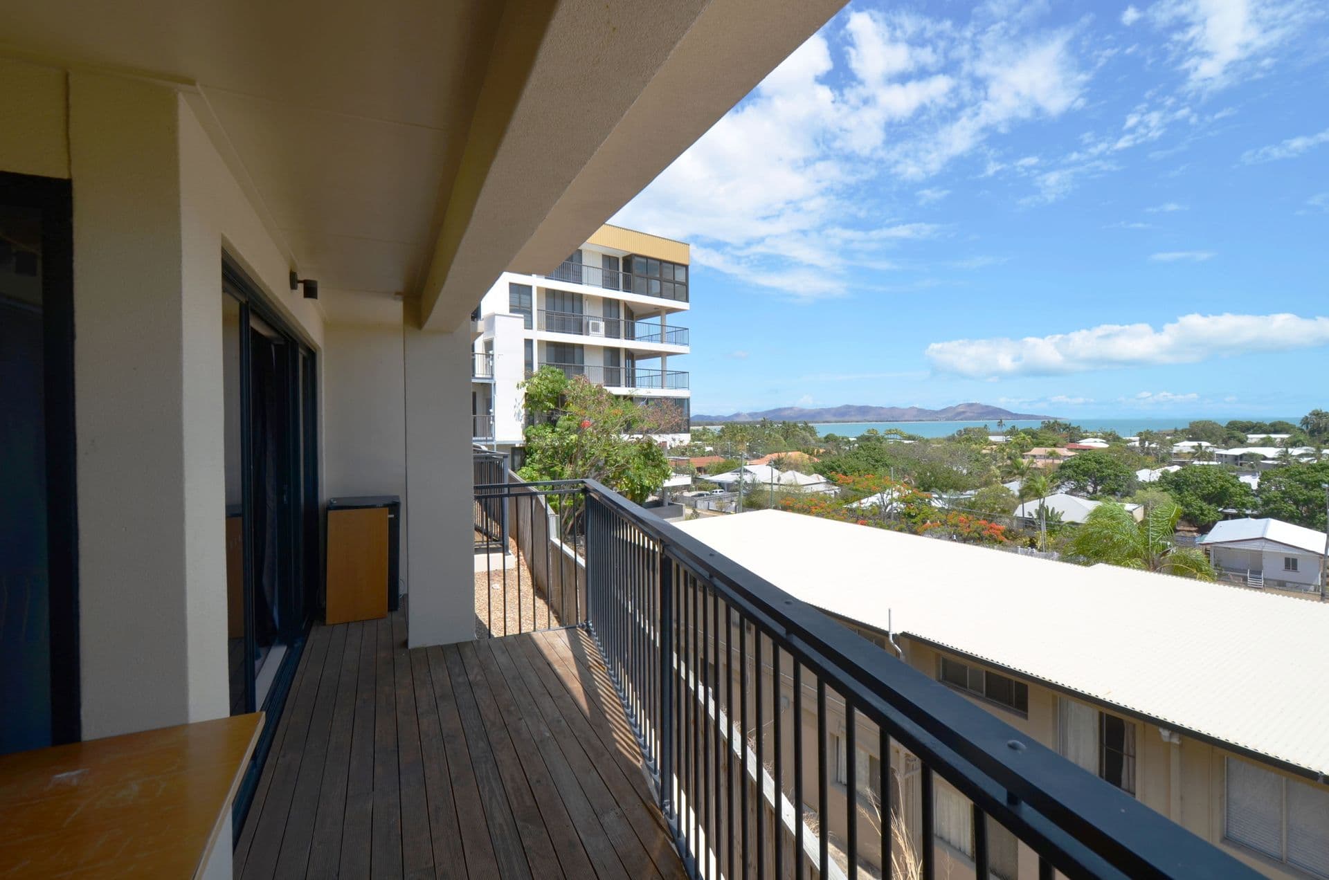 6/27 Gilbert Crescent, Castle Hill, QLD, 4810, Castle Hill - Image 1