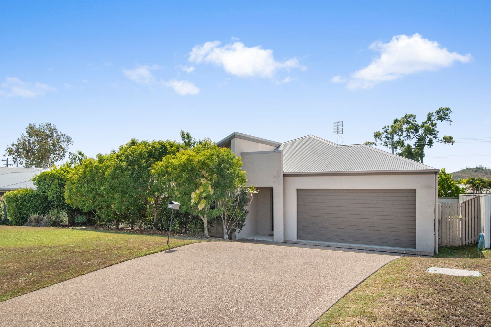 23 Bilbao Place, Bushland Beach, QLD, 4818, Bushland Beach - Image 1