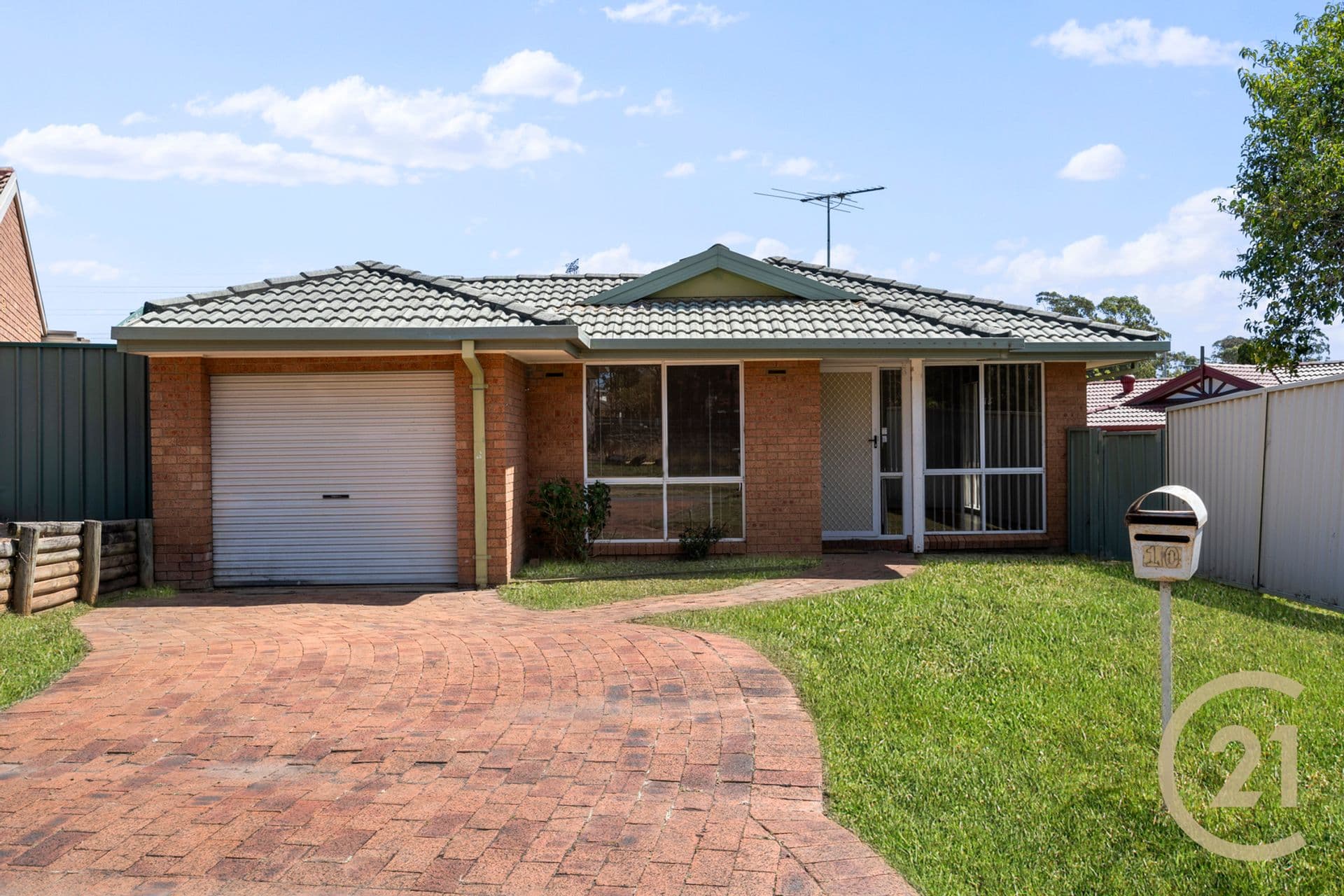 10 Naretha Lane, Green Valley, NSW, 2168, Green Valley - Image 1