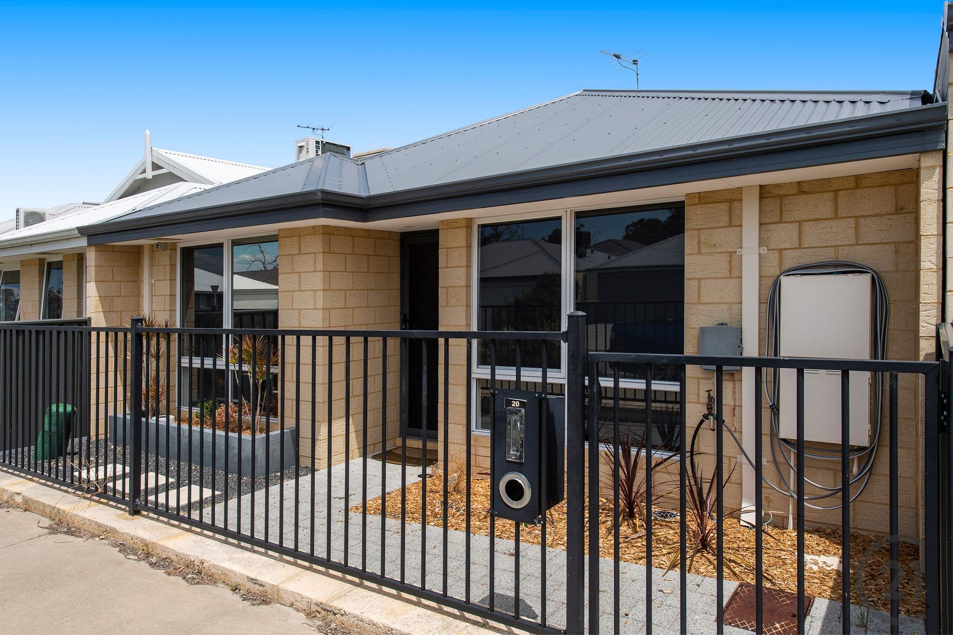 20 Clarendon Circuit, Lakelands, WA, 6180, Lakelands - Image 1