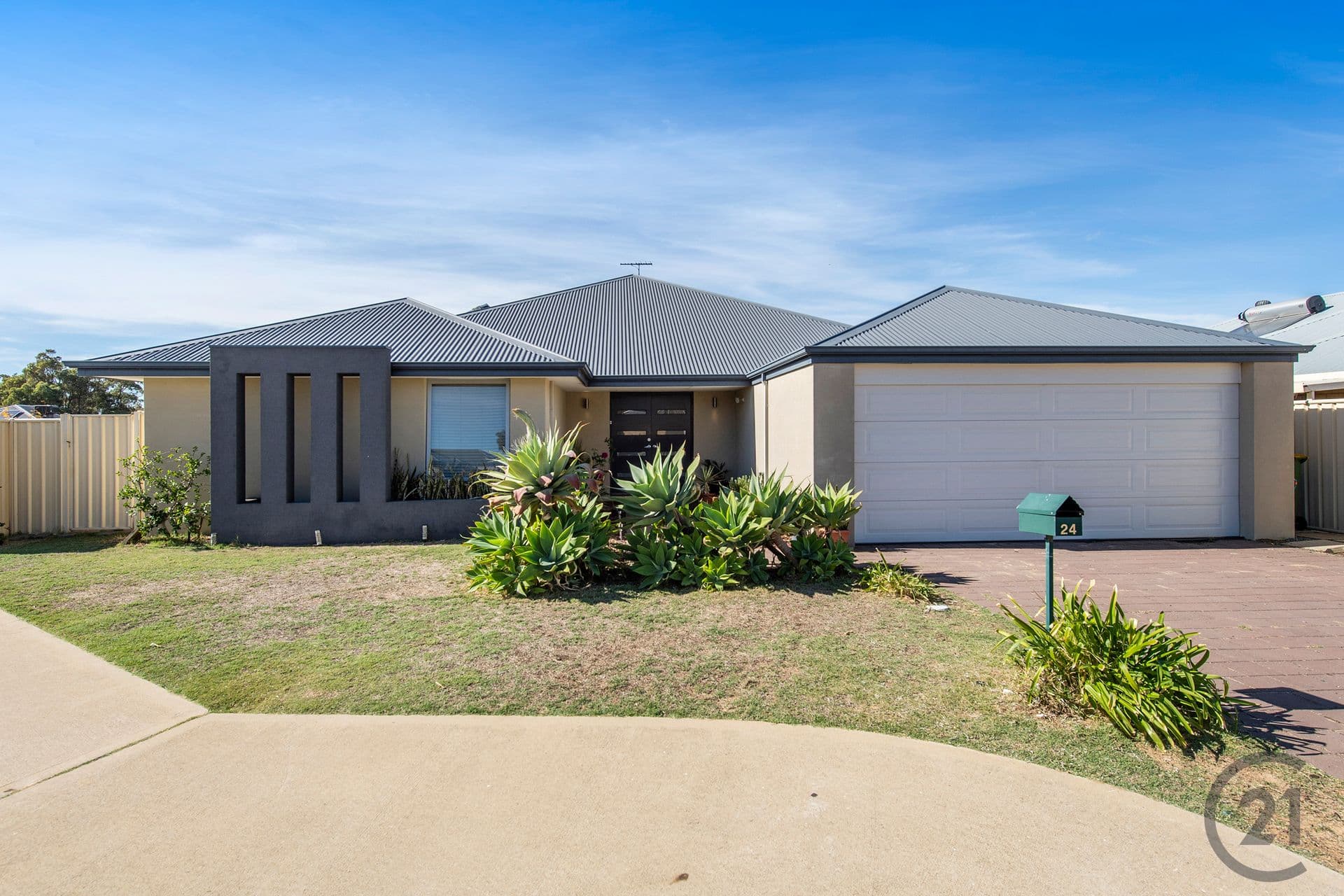 24 Garcia Loop, Lakelands, WA, 6180, Lakelands - Image 1
