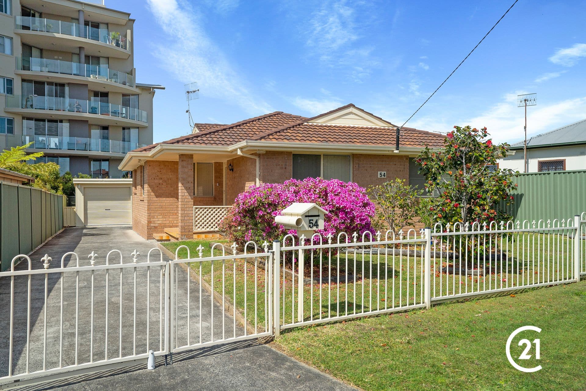54 Oakland Avenue, The Entrance, NSW, 2261, The Entrance - Image 1