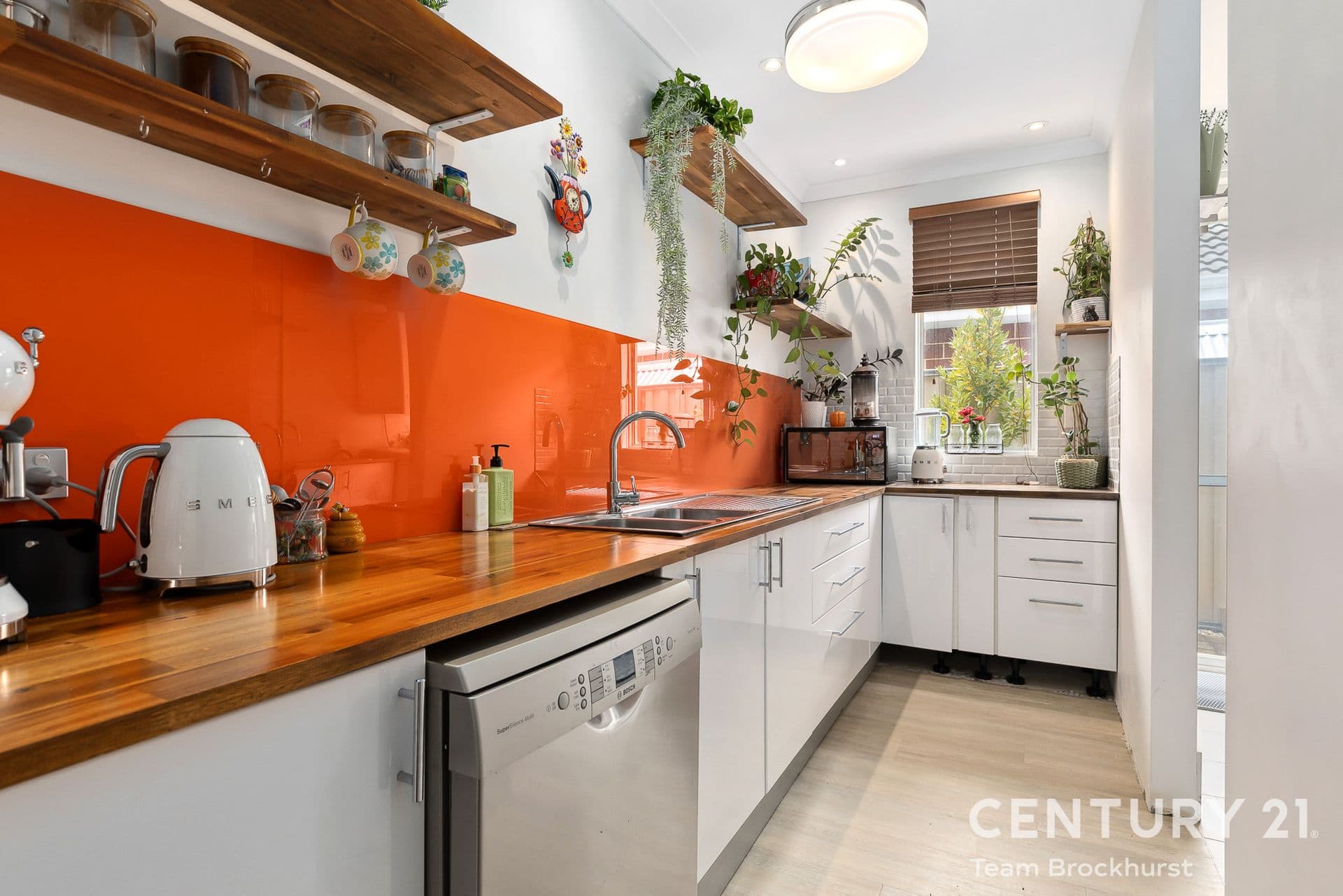 7/10 Warton Rd, Huntingdale, WA, 6110, Whitby - Image 1