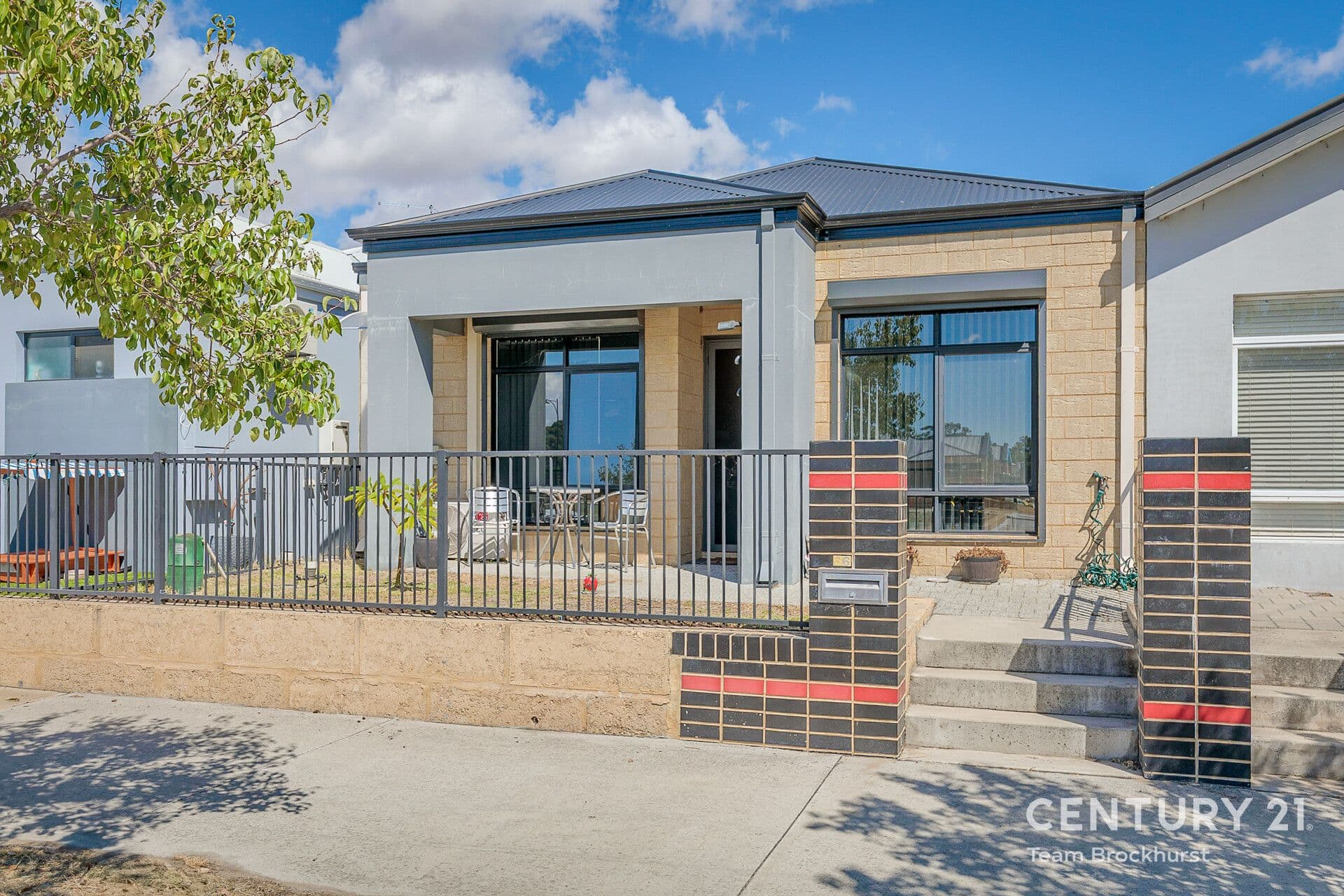7/10 Warton Rd, Huntingdale, WA, 6110, South Morang - Image 1