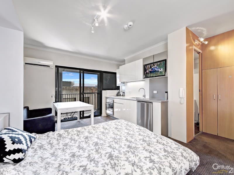 411/65-71 Belmore Road, Randwick - Image 1