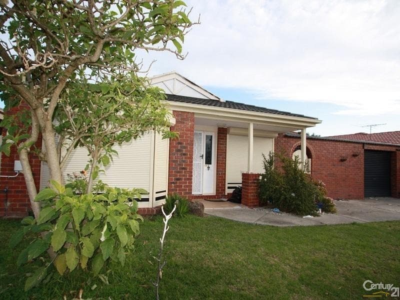19 Linda Drive, Cranbourne West, VIC, 3977, Cranbourne West - Image 1