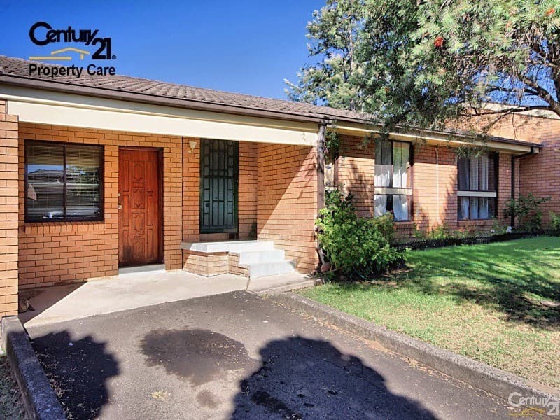 5/120 OXFORD ROAD, Ingleburn, NSW, 2565, Ingleburn - Image 1