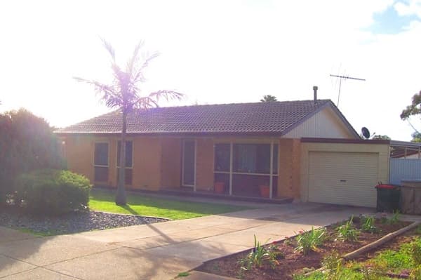 88 Windsor Circle, Kingaroy - Image 1