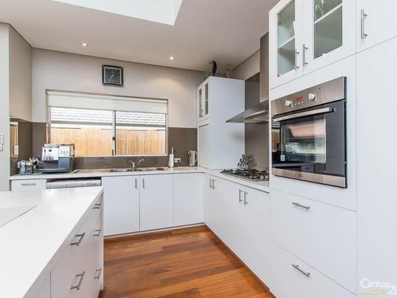 7/10 Warton Rd, Huntingdale, WA, 6110, Munster - Image 1